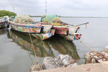 Photographie du port de pêche de Missirah au Sénégal